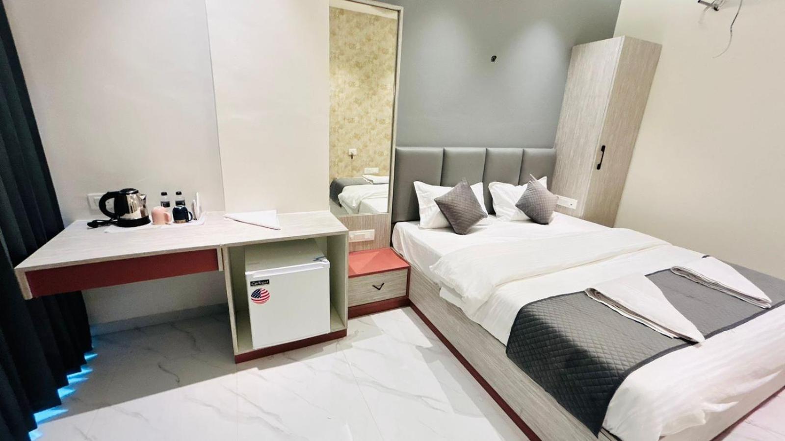 River An Sky Resort Wadhiware Екстер'єр фото